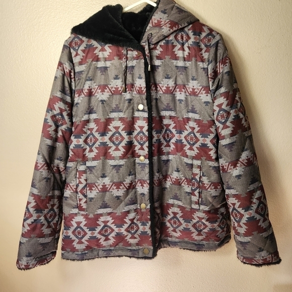 Pendleton Womens Reversible Aztec Print/Faux Fur Hooded Jacket-Size L - Picture 1 of 9
